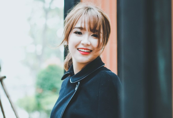 Tìm thông tin những người nổi tiếng