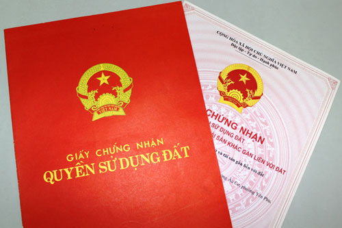Kiểm tra sổ đỏ thật giả, có tranh chấp, vay nợ gì không