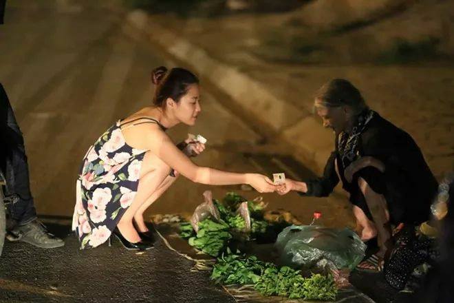 Đôi khi bạn không nên mặc cả mua rau