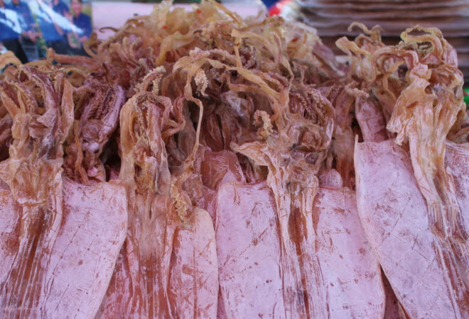 Kinh nghiệm mua mực khô về làm quà